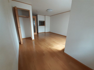 こちらの居間で趣味の時間をお楽しみください