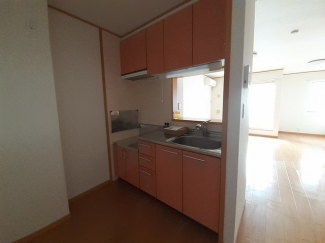 コンパクトなキッチンで掃除もラクラク