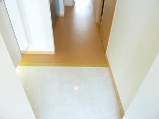 シンプルで使いやすい玄関です