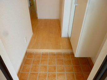 明るい玄関です