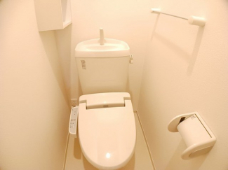 コンパクトで使いやすいトイレです