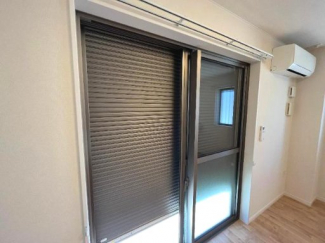 シャッター雨戸