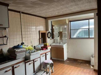 伊予市　住宅付き倉庫の画像