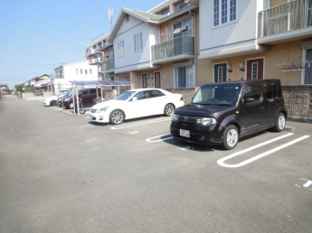 【駐車場】