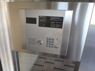 オートロック完備