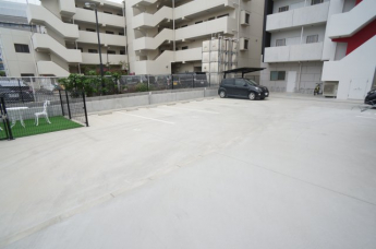 【駐車場】