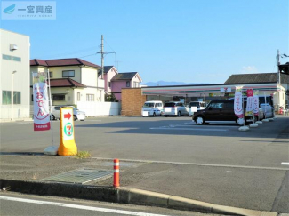 セブンイレブン松山今在家町店まで920m