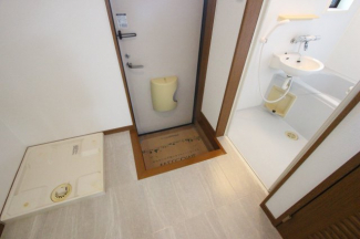 シンプルで使いやすい玄関です