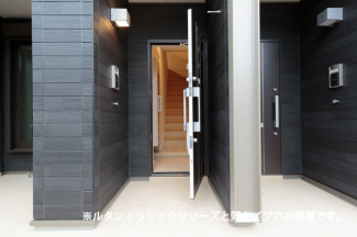 【エントランス】