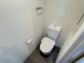 清潔感のあるトイレです