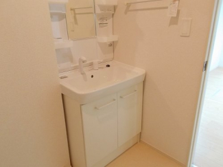 忙しい朝には欠かせない洗面所です