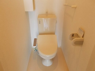 コンパクトで使いやすいトイレです