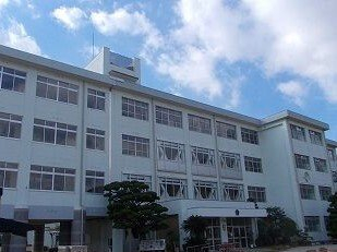 荒川小学校まで1400m