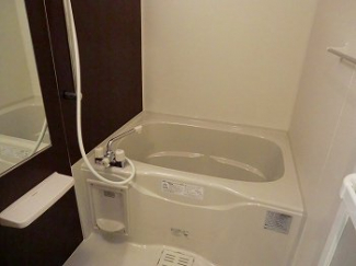 日々の疲れを癒すお風呂付です