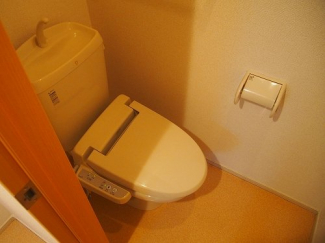 シンプルで使いやすいトイレです