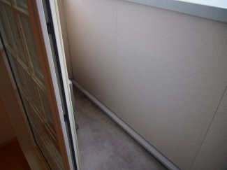 お洗濯にも便利なバルコニー付き