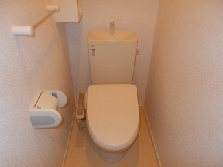落ち着いたトイレです