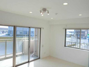新居浜市坂井町２丁目のマンションの画像
