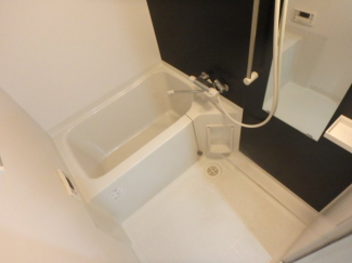 コンパクトで使いやすいお風呂です