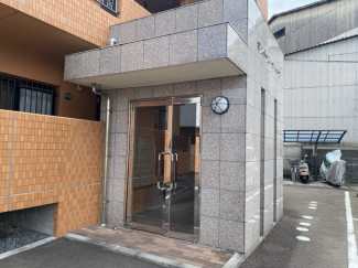 【エントランス】