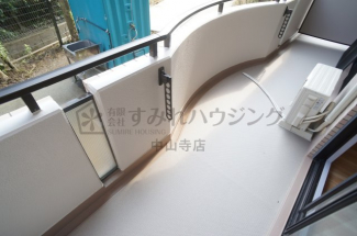 【バルコニー】
