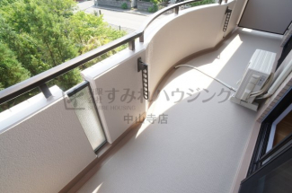 【バルコニー】