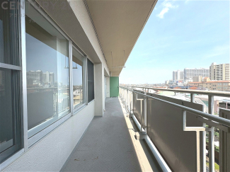 鉄筋コンクリート造7階建て
