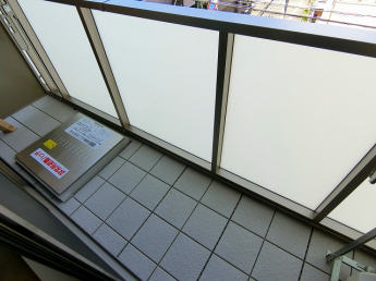 【バルコニー】