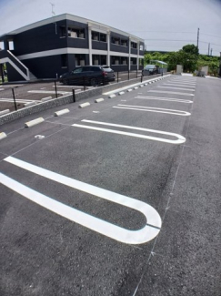 平面式の駐車場です