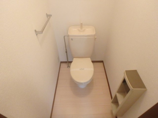 シンプルで使いやすいトイレです