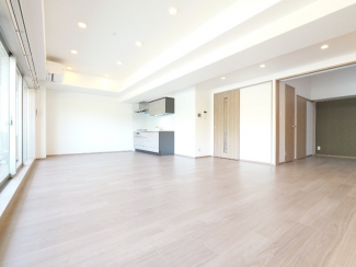 【居間・リビング】