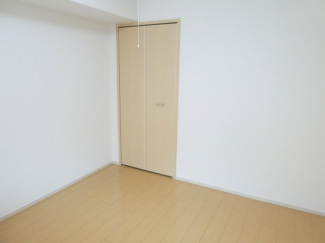 【寝室】
