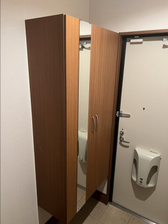 明るい玄関です
