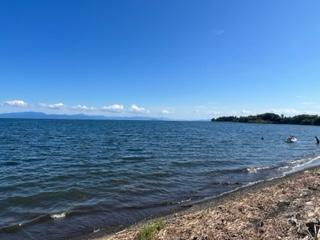 近くの琵琶湖