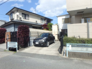 駐車場があるので、車を買う予定の方も安心です