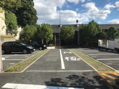 【駐車場】