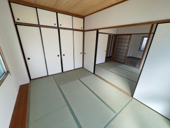 【寝室】