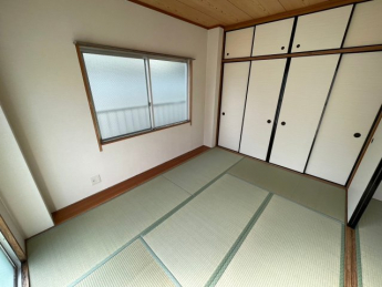 【寝室】