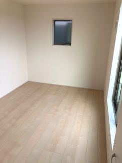 洋室約6.0帖（南側）