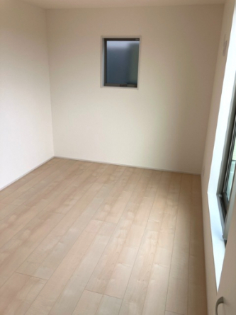 洋室約6.0帖（南側）