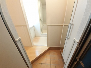 【玄関】