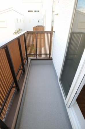 【バルコニー】