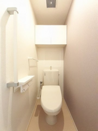 シンプルで使いやすいトイレです