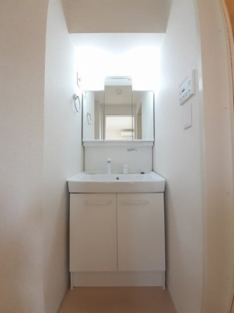 コンパクトで使いやすい洗面所