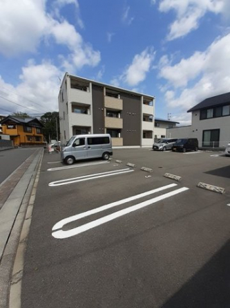 駐車場に車を止められます