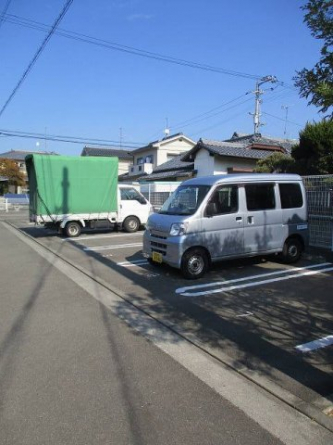 駐車スペースもあります