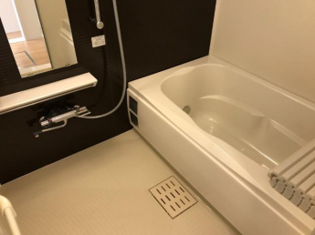 バス