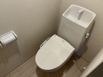シャワー付トイレ