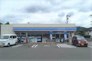 ローソン松山東野二丁目店まで657m