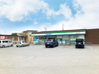 ファミリーマート新居浜中筋町店まで971m